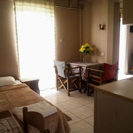 Appartement Pansion Vasiliki à Ouranoupoli Extérieur photo
