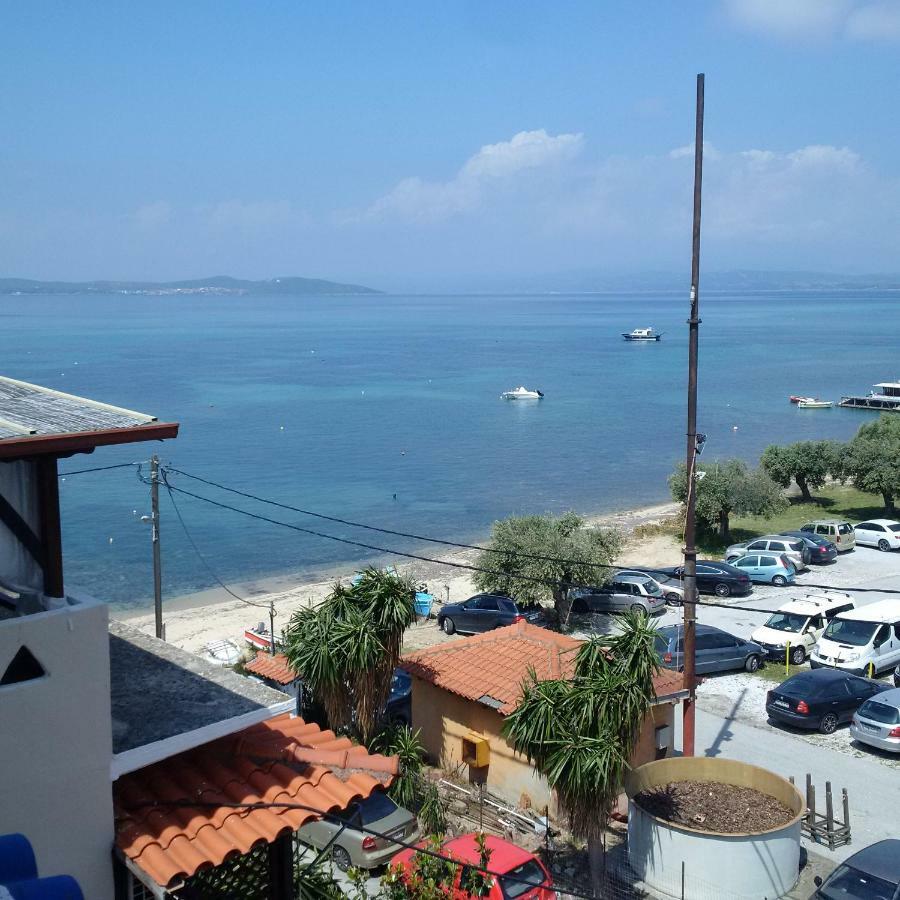 Appartement Pansion Vasiliki à Ouranoupoli Extérieur photo
